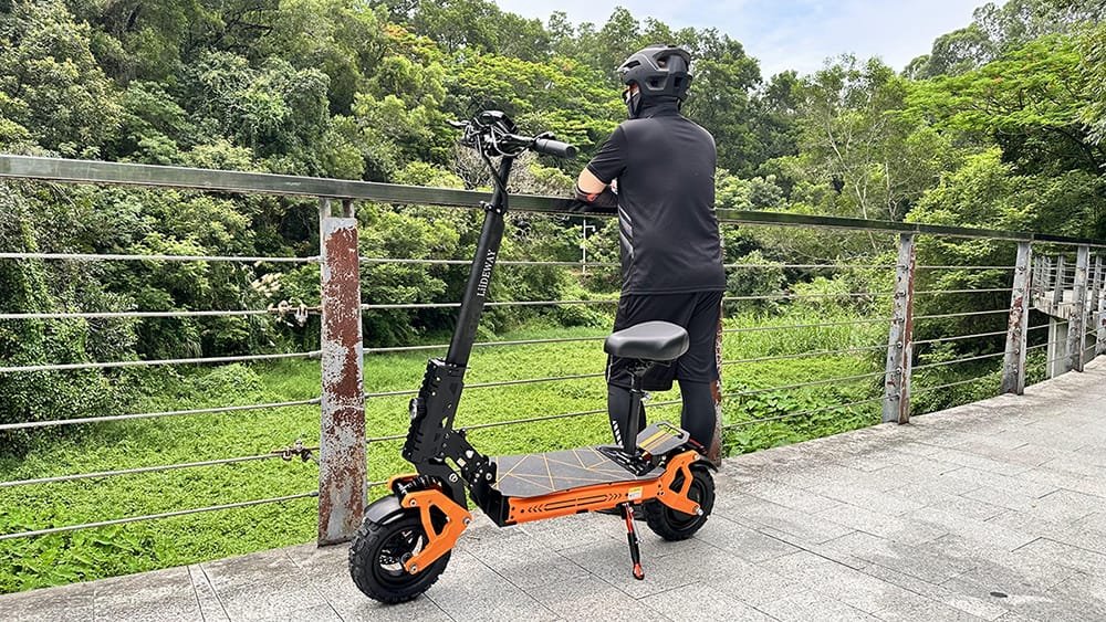 Scooter électrique homologué pour la route