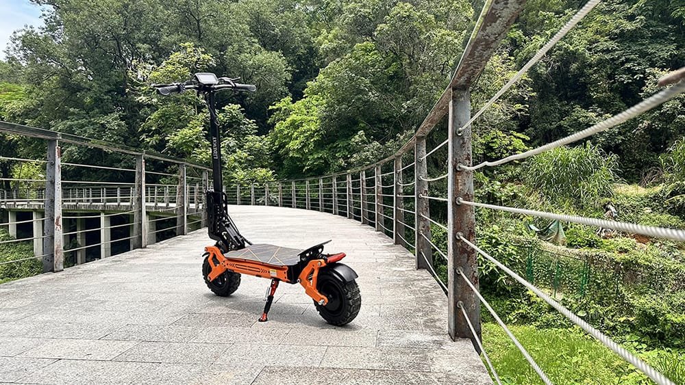 Avec poignée Scooter électrique