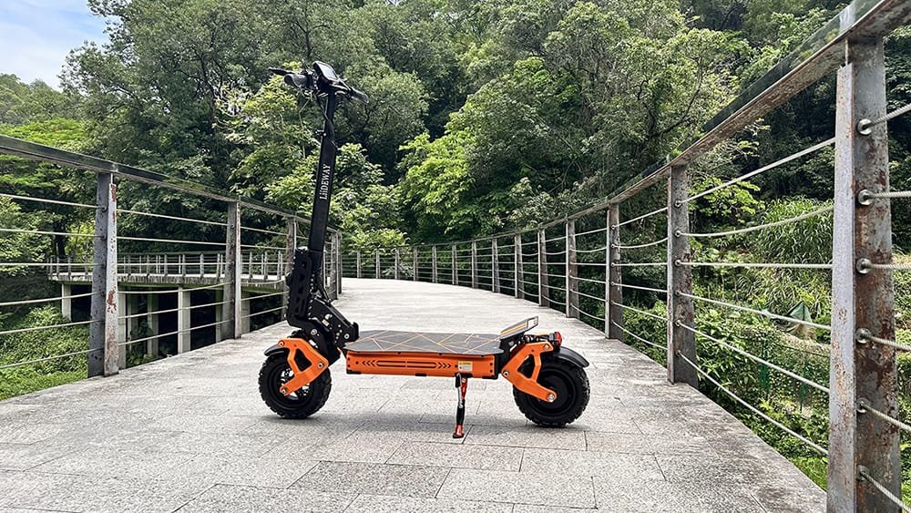 Scooter électrique tout-terrain