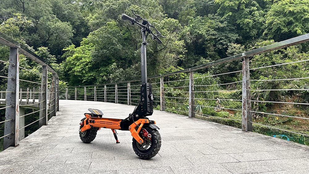 Trottinette électrique pliable