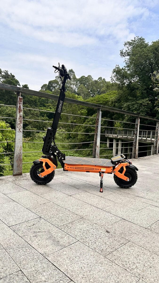 Retrait de la batterie du scooter électrique