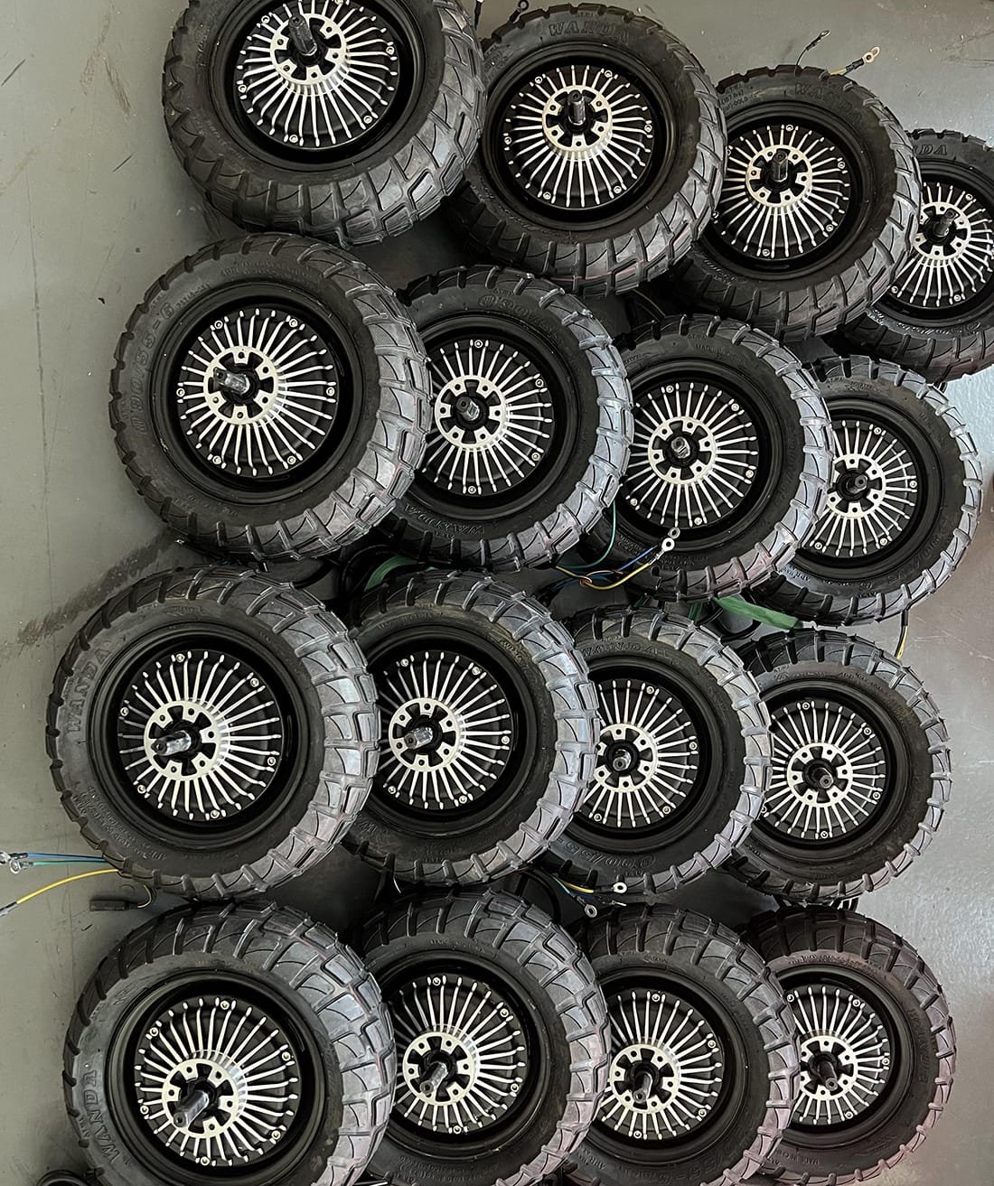 Accessoires de pièces détachées de roue arrière sans brosse de 10 pouces 2000w