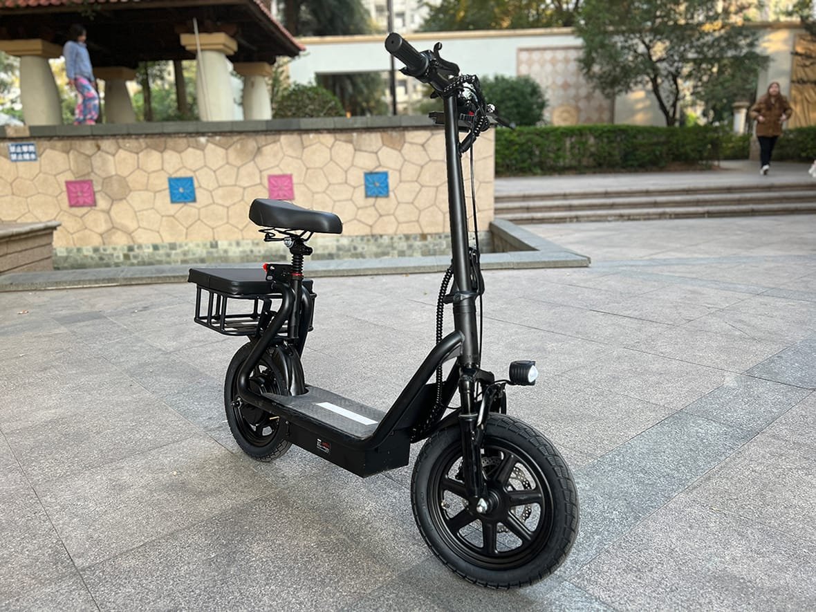 Léger vélo électrique Léger vélo électrique