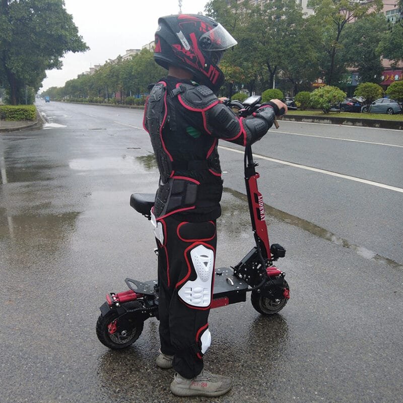 Petite trottinette électrique pliable
