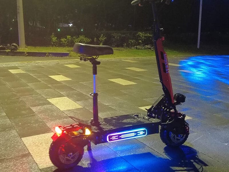 trottinette électrique avec selle