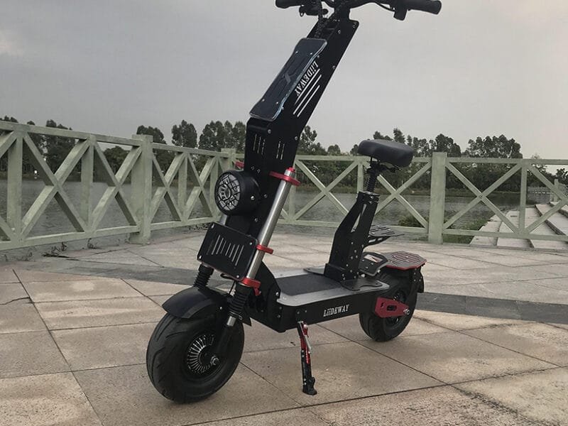 Comment changer une roue de trottinette électrique ?