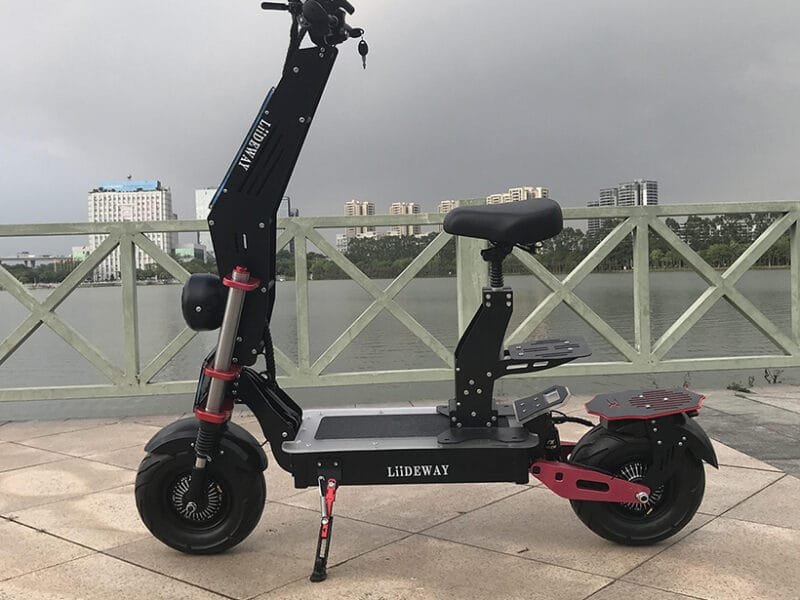 Comment remplacer une batterie de trottinette électrique ?