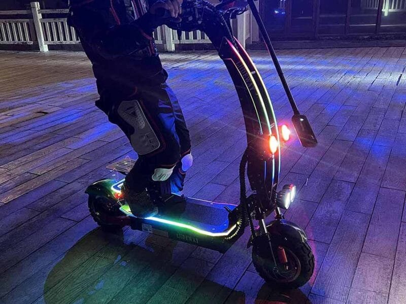 Quelle est la distance moyenne parcourue en trottinette électrique par jour ?