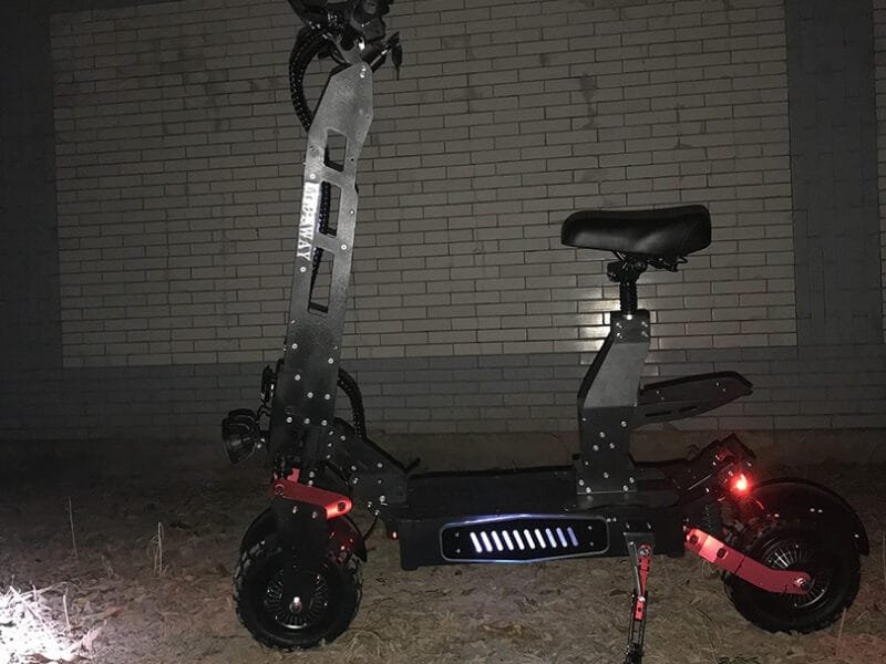 Quelle est la vitesse maximale d'une trottinette électrique ?