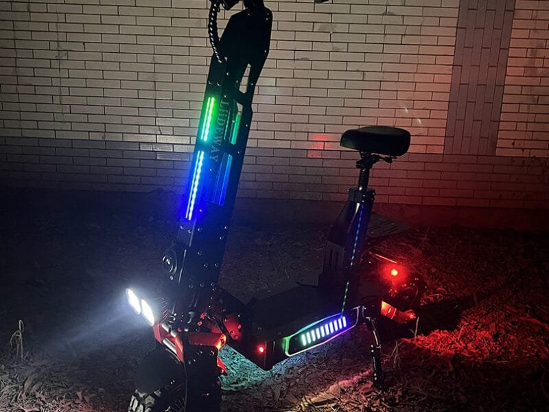 Combien de temps faut-il pour recharger une trottinette électrique ?