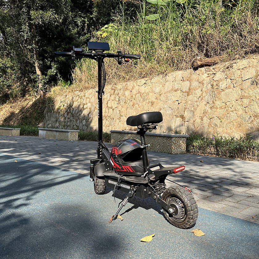 2023_12_06_14_30_IMG_0975 Quels sont les modèles de trottinettes électriques les plus innovants ?