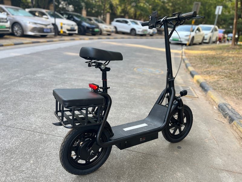 trottinette électrique compacte