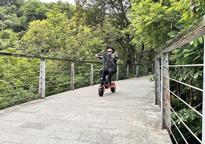 Comment ajouter des clignotants à une trottinette?