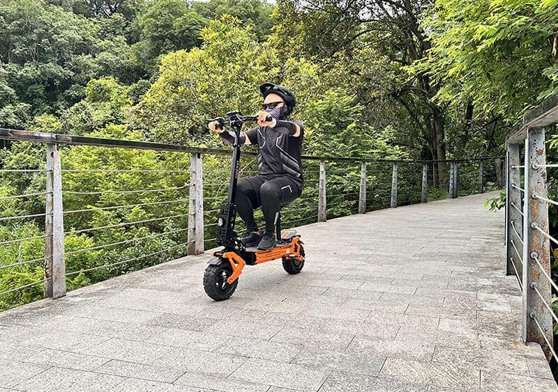 trottinette électrique 130 kg