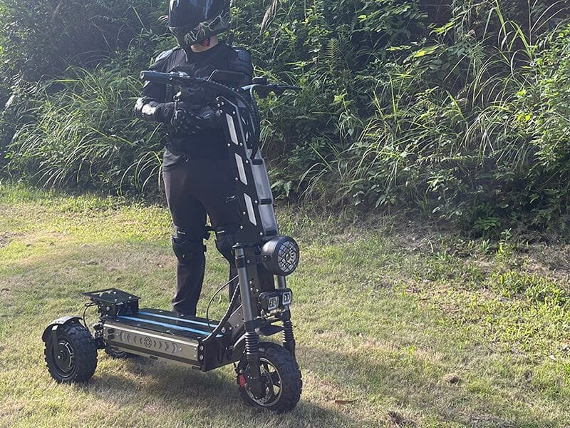 Quels sont les dispositifs de freinage sur les trottinettes électriques ?