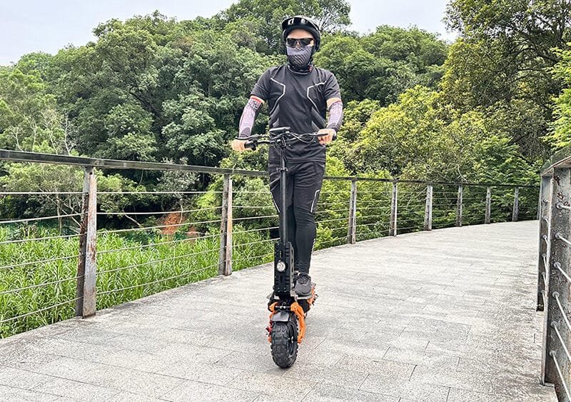 Trottinette électrique pour femme fille et homme