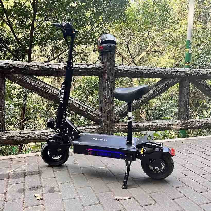 Quelle est la différence entre une trottinette électrique et un vélo électrique ? Quelle est la différence entre une trottinette électrique et un vélo électrique ?