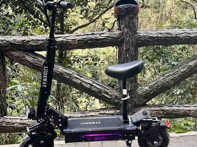 Quelle est la différence entre une trottinette électrique et un hoverboard ?